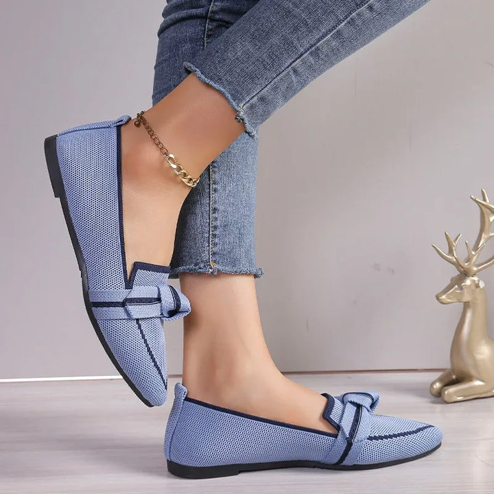 Flat Women's Shoes with Knotted Design