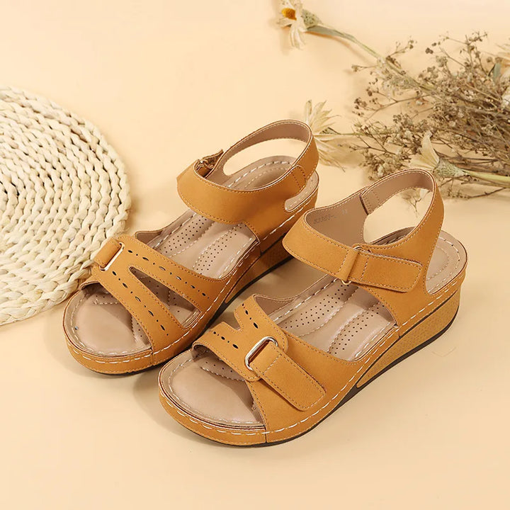 Gudula | Elegant Orthopedic Sandals