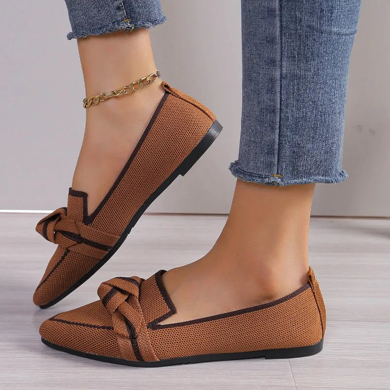 Flat Women's Shoes with Knotted Design