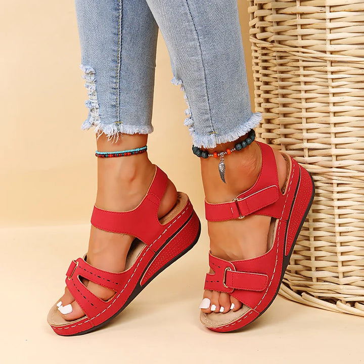 Gudula | Elegant Orthopedic Sandals