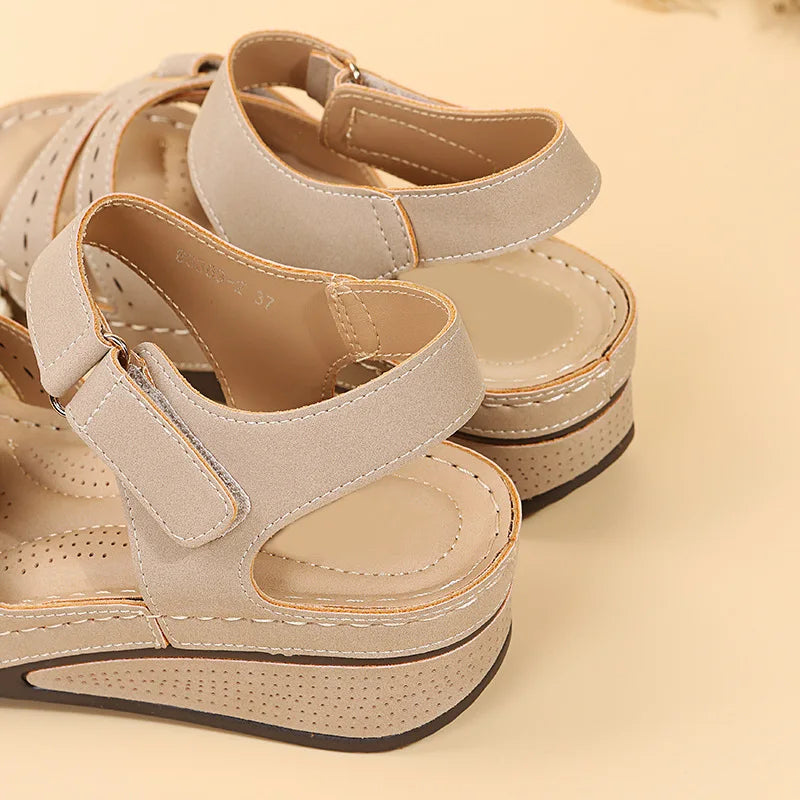 Gudula | Elegant Orthopedic Sandals