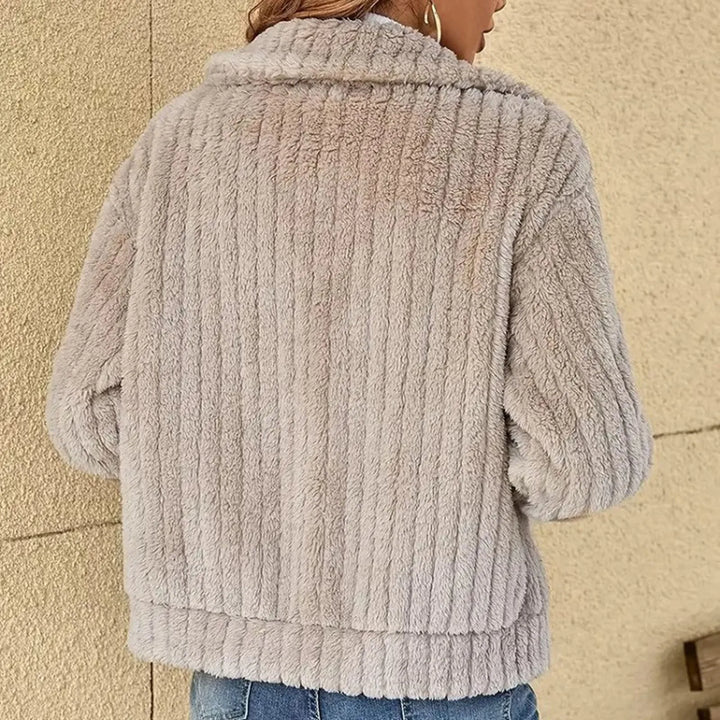 Emilia - Zip Closure Cardigan
