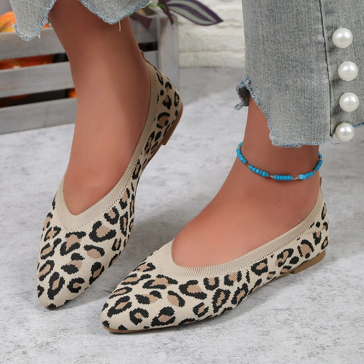 Leopard Patterned Pointed Flats