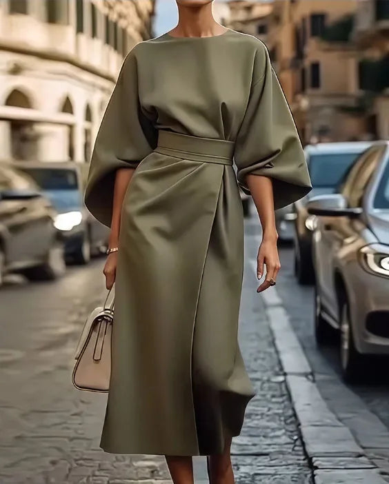 Sonia - Elegant Dress with Sleeves